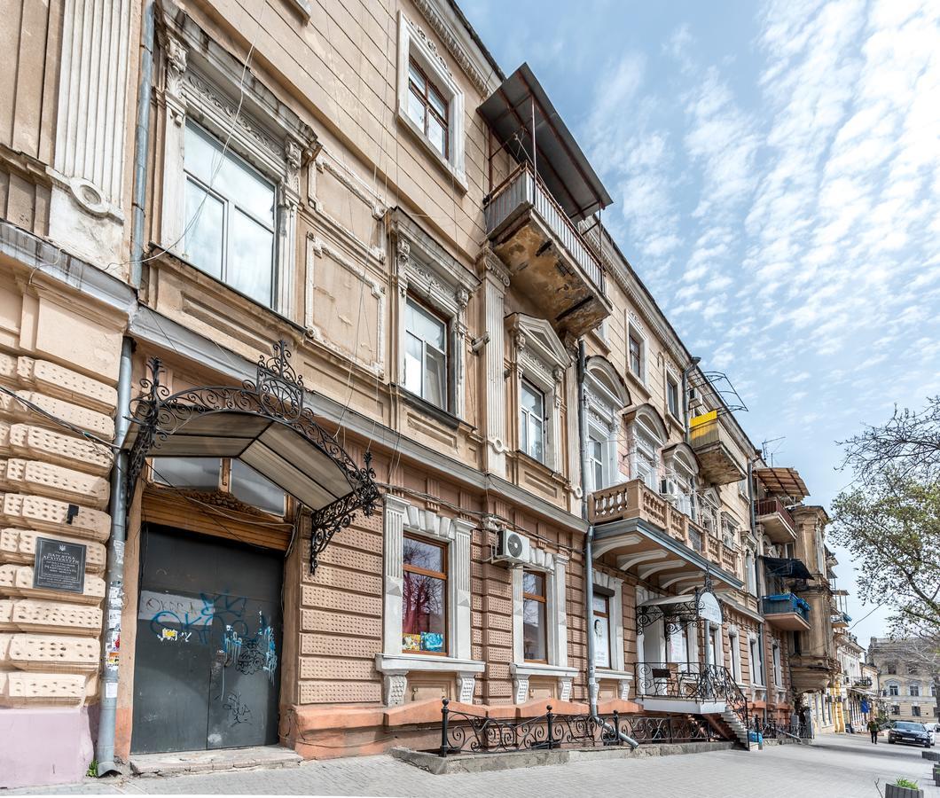Studio Apartment In Center Of Odesa Dış mekan fotoğraf